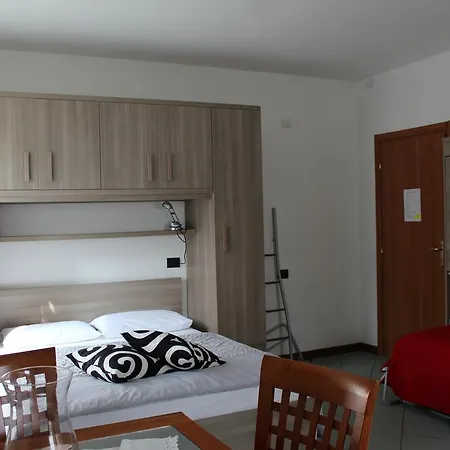 Apartment Residenza Acqua Terra Fuoco Como